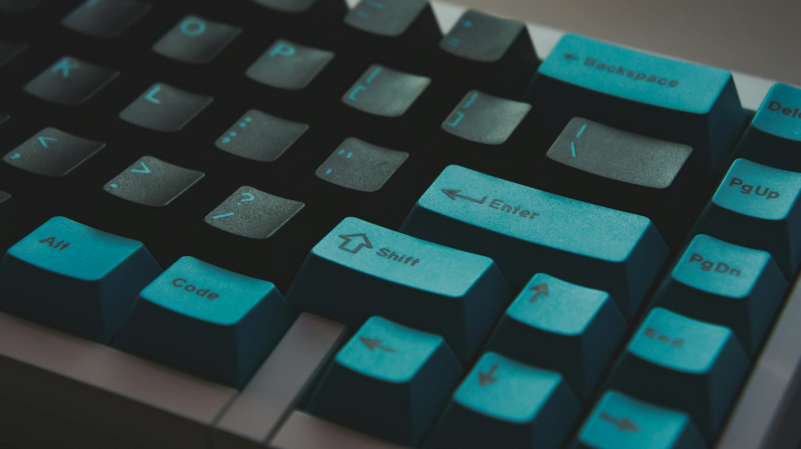 Image of blue keyboard - Destination Certification